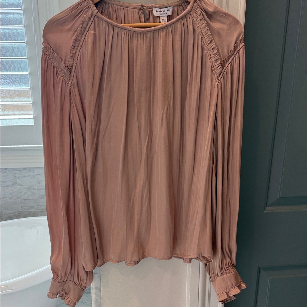Like new Current Air womens blouse, size large